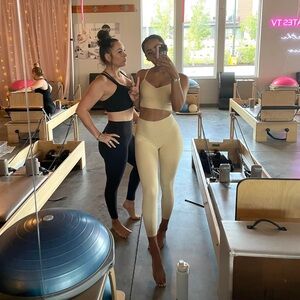 Lululemon 8 align leggings - prosecco